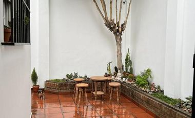 Casa - Centro (Moreno)
