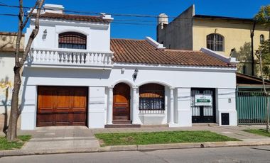 Casa - Centro (Moreno)