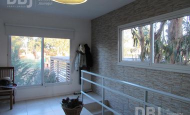 VENTA DE CASA 5 AMBIENTES EN COSTA ESMERALDA