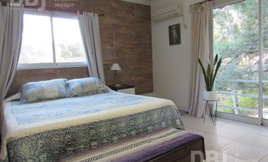 VENTA DE CASA 5 AMBIENTES EN COSTA ESMERALDA