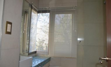 Casa en Venta 4 Dormitorios Quincho Piscina Cochera Doble - Barrio Privado