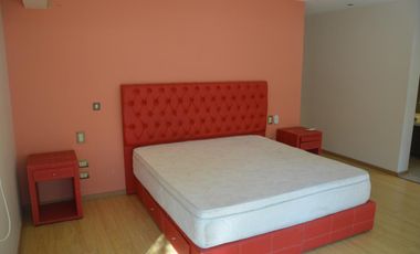 Casa en Venta 4 Dormitorios Quincho Piscina Cochera Doble - Barrio Privado
