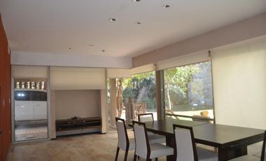 Casa en Venta 4 Dormitorios Quincho Piscina Cochera Doble - Barrio Privado