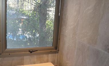 Casa en Venta 4 Dormitorios Quincho Piscina Cochera Doble - Barrio Privado