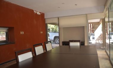 Casa en Venta 4 Dormitorios Quincho Piscina Cochera Doble - Barrio Privado
