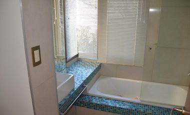 Casa en Venta 4 Dormitorios Quincho Piscina Cochera Doble - Barrio Privado