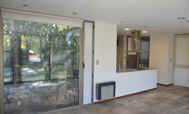 Casa en Venta 4 Dormitorios Quincho Piscina Cochera Doble - Barrio Privado