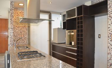 Casa en Venta 4 Dormitorios Quincho Piscina Cochera Doble - Barrio Privado