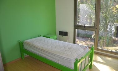 Casa en Venta 4 Dormitorios Quincho Piscina Cochera Doble - Barrio Privado