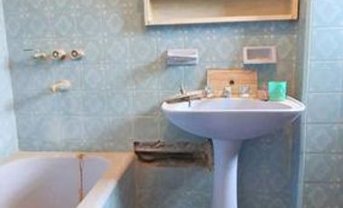 Casa 4 Amb. Ideal a Mejorar, a 1/c de Av. Maipu