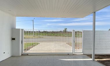 Casa 3 dormitorios Diseño Moderno con Jardin - Barrio EcoPueblo - Alvear