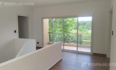 Casa en venta - Boat Center.