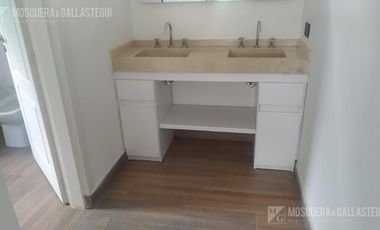 Casa en venta - Boat Center.