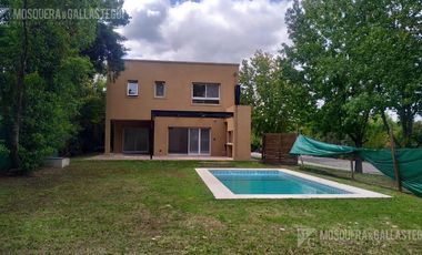 Casa en venta - Boat Center.