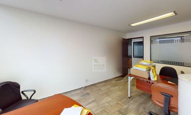Oficinas en Venta en Jardines en la Montaña Zona Pedregal 11 Autos 210m2