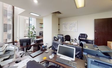 Oficinas en Venta en Jardines en la Montaña Zona Pedregal 11 Autos 210m2