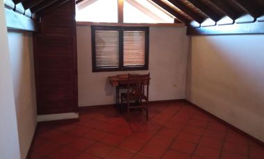 Casa - Claypole