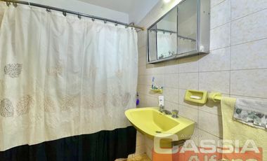 CASA LOTE PROPIO 3 DORMITORIOS, GARAGE Y PARQUE, JARDIN AL FTE.  266M2