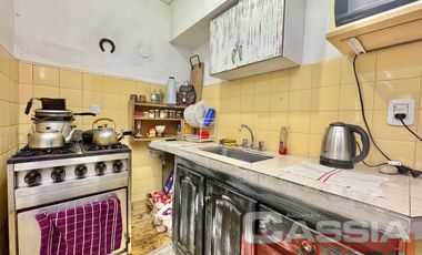 CASA LOTE PROPIO 3 DORMITORIOS, GARAGE Y PARQUE, JARDIN AL FTE.  266M2