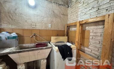 CASA LOTE PROPIO 3 DORMITORIOS, GARAGE Y PARQUE, JARDIN AL FTE.  266M2