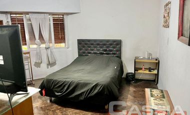 CASA LOTE PROPIO 3 DORMITORIOS, GARAGE Y PARQUE, JARDIN AL FTE.  266M2
