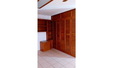 Casa amplia en VENTA