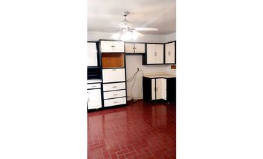 Casa amplia en VENTA