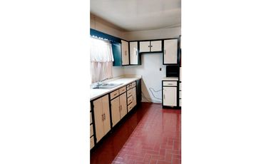 Casa amplia en VENTA