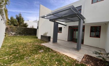 CASA EN RENTA EN DIANA NATURA RESIDENCIAL $46,000 pesos (incluye mantenimiento).