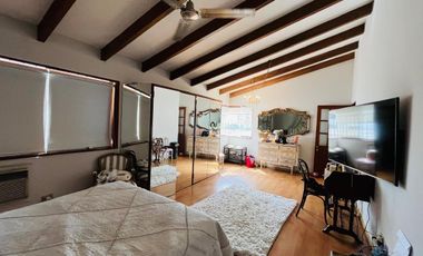 AMPLIO DÙPLEX  TOWNHOUSE CON LINDA VISTA