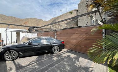 AMPLIO DÙPLEX  TOWNHOUSE CON LINDA VISTA