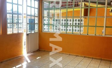 Local comercial en renta - (3)