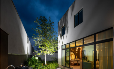 CASA EN VENTA EN CUMBRES, NUEVO LEON