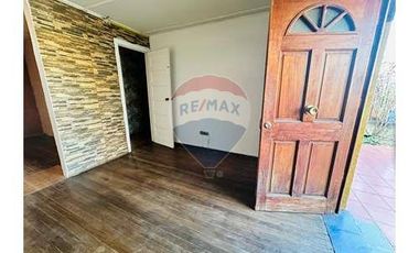 Gran casa remodelada en barrio residencial