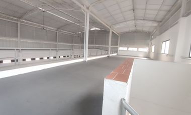 BODEGA EN ARRIENDO UBICADA EN BELLO S