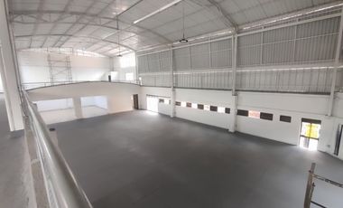 BODEGA EN ARRIENDO UBICADA EN BELLO S