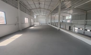 BODEGA EN ARRIENDO UBICADA EN BELLO S