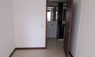 APARTAMENTO EN ARRIENDO EN AVENIDA LINDSAY