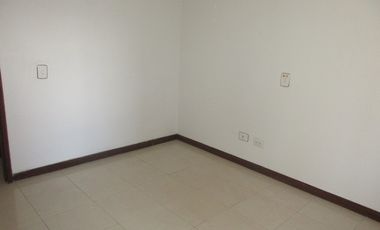APARTAMENTO EN ARRIENDO EN AVENIDA LINDSAY