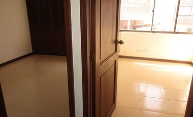 APARTAMENTO EN ARRIENDO EN AVENIDA LINDSAY