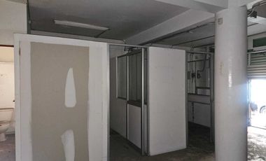 RENTO 3 LOCALES CON USO DE SUELO COMERCIAL FRENTE A PLAZA PORTAL TLALNEPANTLA.