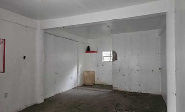 RENTO 3 LOCALES CON USO DE SUELO COMERCIAL FRENTE A PLAZA PORTAL TLALNEPANTLA.