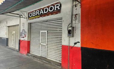 RENTO 3 LOCALES CON USO DE SUELO COMERCIAL FRENTE A PLAZA PORTAL TLALNEPANTLA.