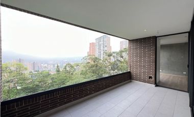 Exclusivo Apartamento en el poblado con acabados de lujo