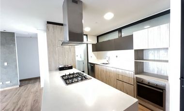 Exclusivo Apartamento en el poblado con acabados de lujo