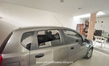 VENDO HERMOSA CASA EN VILLA DEL BOSQUE