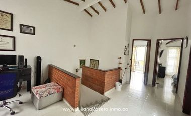 VENDO HERMOSA CASA EN VILLA DEL BOSQUE