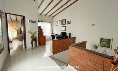 VENDO HERMOSA CASA EN VILLA DEL BOSQUE
