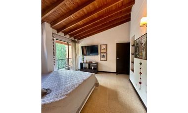 CASA EN VENTA EN ENVIGADO SECTOR LA SEBASTIANA TRANSVERSAL INTERMEDIA