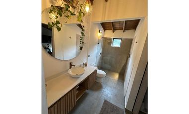 CASA EN VENTA EN ENVIGADO SECTOR LA SEBASTIANA TRANSVERSAL INTERMEDIA